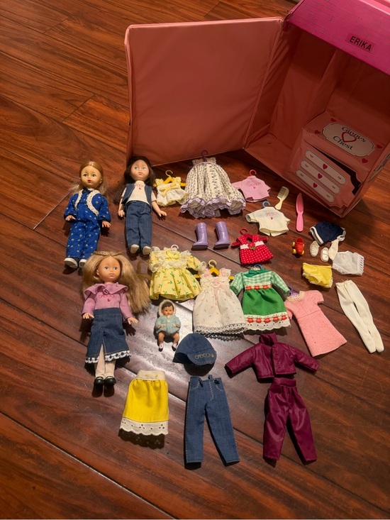 Vogue Other - Vintage Vogue Ginny Doll Clothing
& Accessories Lot and carrying case